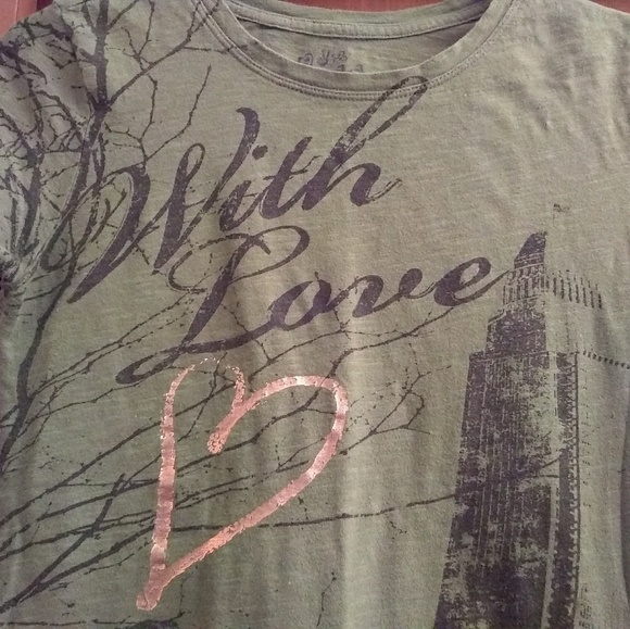 *Final Sell Price* Mudd Shirt - Picture 3 of 4